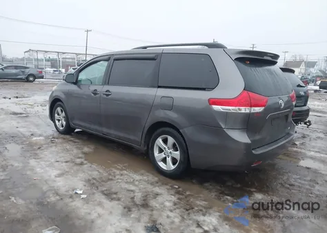 2011 Toyota Sienna Le V6 из США, поврежденный, VIN 5TDKK3DC7BS060656